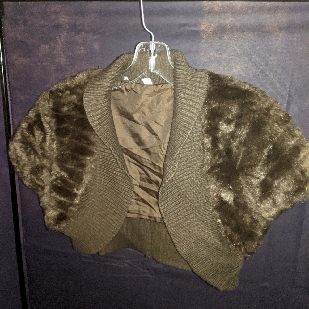 Jennyfer.J Brown Furry Crop Shrug Size M